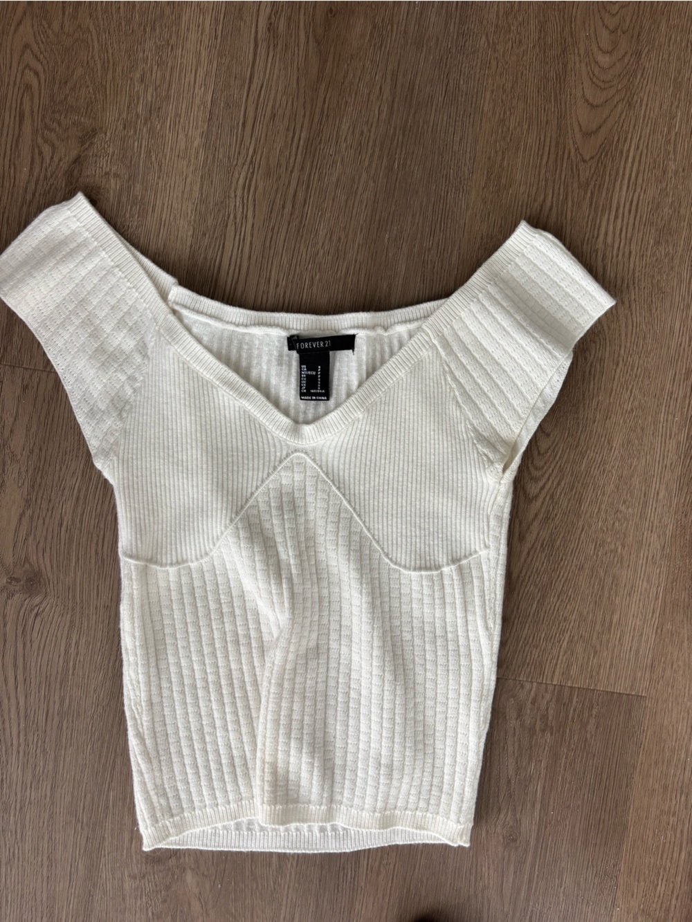 Forever 21 Cream Ribbed V-Neck Bust-Seamed Top